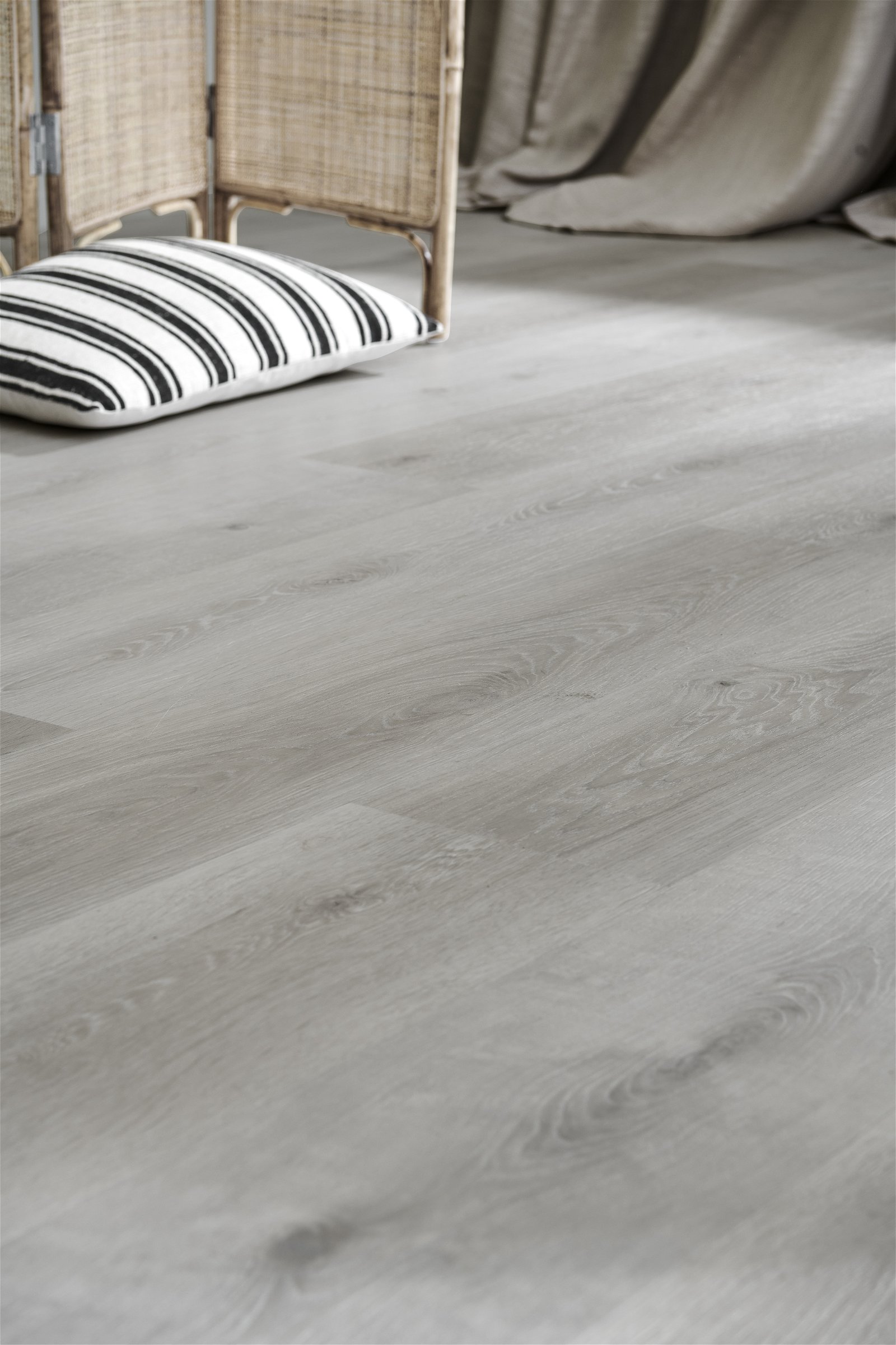 Impressive Designcore Grey Oak, plank, 4V