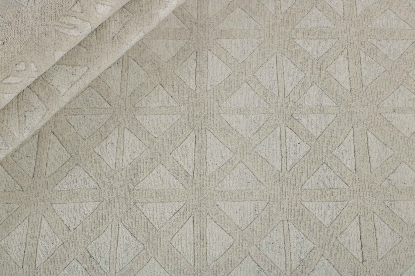 Rezas Luvtæppe Shangri La White Mosaic
